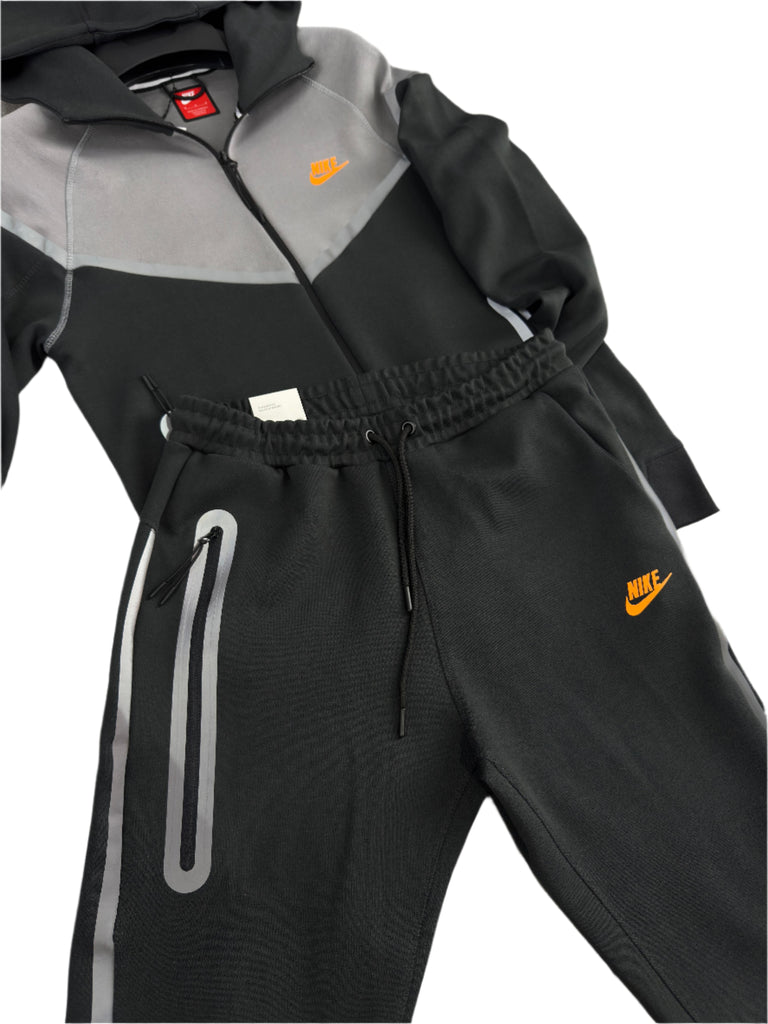 Trening Nike Tech Fleece pentru bărbați, negru și gri. Calitate premium