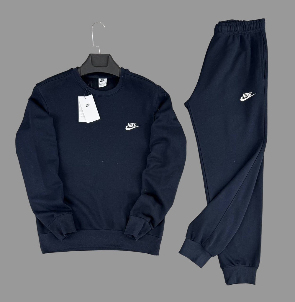 Set sport Nike pentru bărbați, albastru închis, cu emblemă albă - bluză și pantaloni