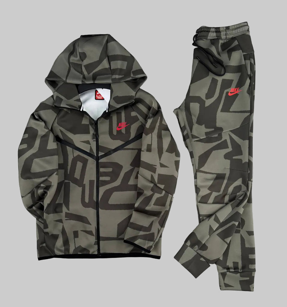 Trening bărbăti Nike Tech Fleece, verde olive cu modele maro