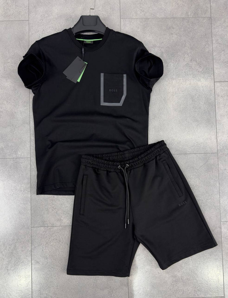 Set pentru bărbați Boss, tricou cu buzunar și pantaloni scurți, negru. Calitate premium.