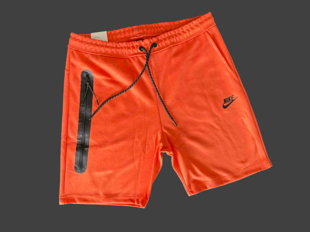 Pantaloni scurți sport Nike Tech Fleece pentru bărbați, portocaliu.