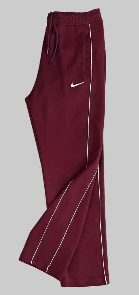 Pantaloni de trening bărbătești Nike, bordo cu două dungi albe