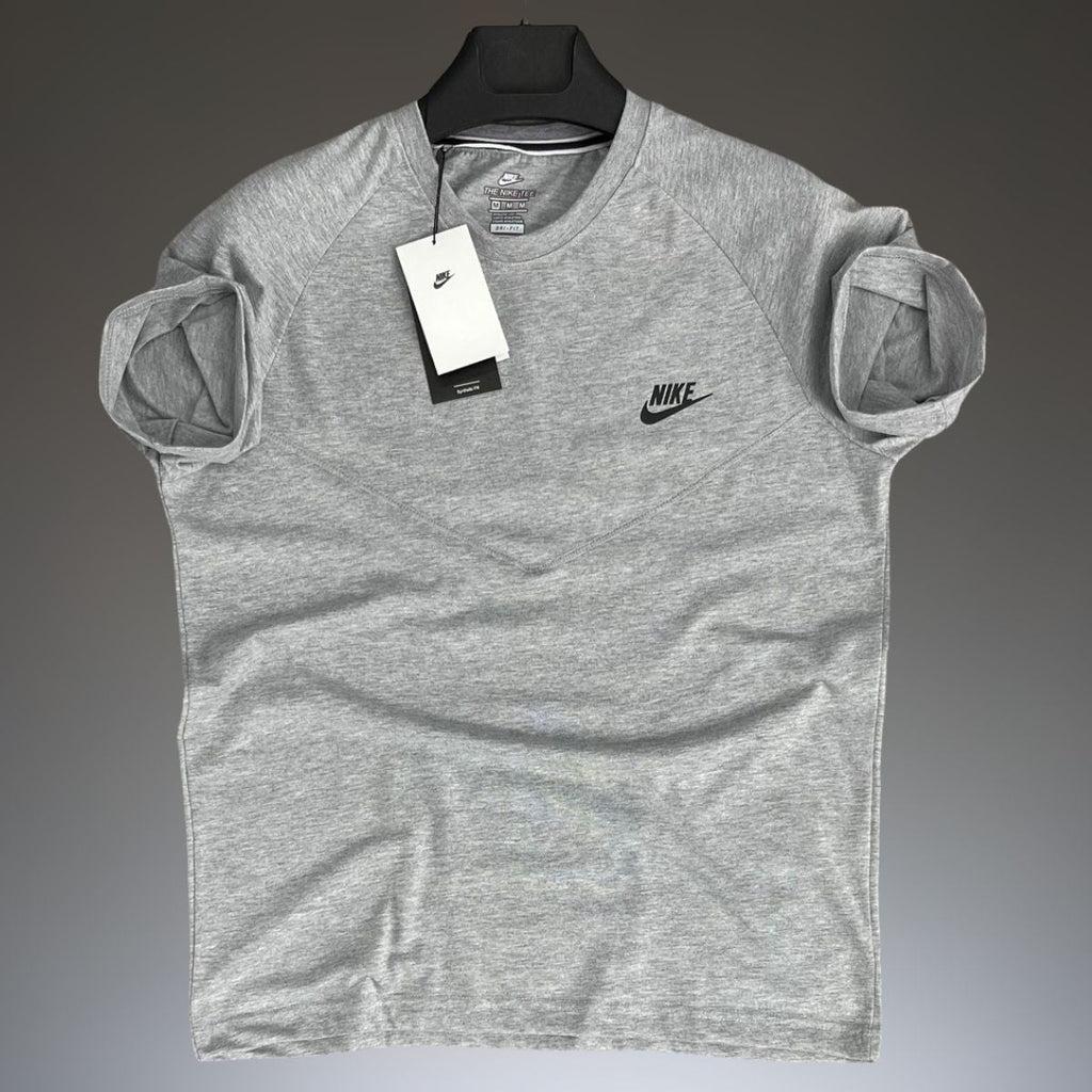 Tricou bărbați Nike Tech Fleece, Gri, Model 2024. Calitate premium