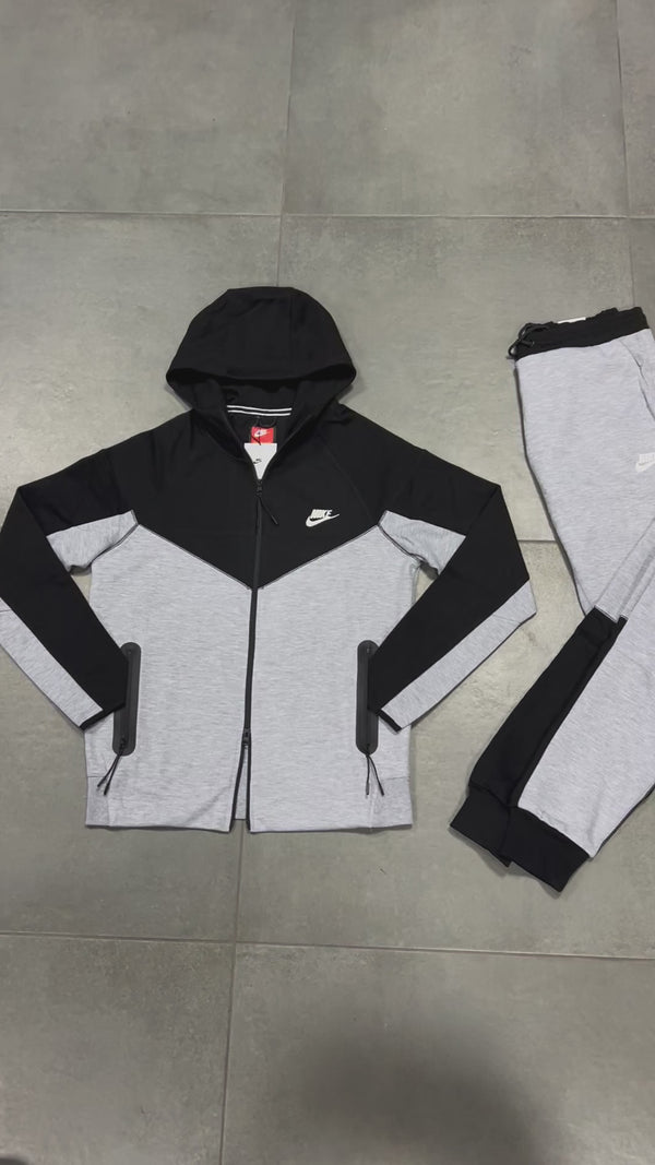 Trening Nike Tech Fleece pentru bărbați, negru-argintiu. 2023. Calitate premium