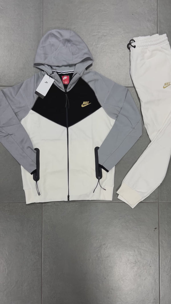 Trening Nike Tech Fleece pentru bărbați, alb - gri - negru. Model 2023. Calitate premium