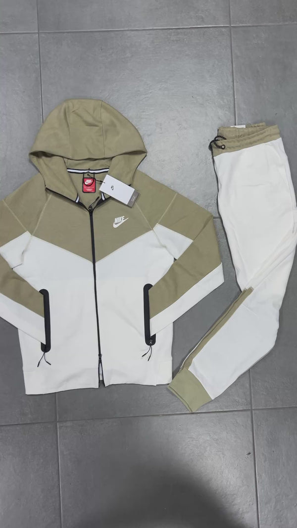 Trening pentru bărbați Nike Tech Fleece, verde măsline și alb. Model 2023. Calitate premium